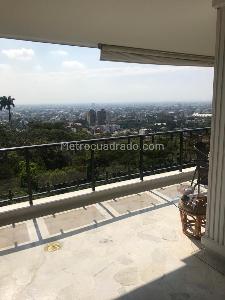 Apartamento de 3 alcobas en venta en Cristales Ii, Cali, 230 m² · foto 10 de 18