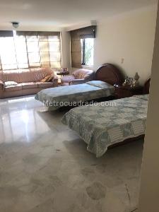 Apartamento de 3 alcobas en venta en Cristales Ii, Cali, 230 m² · foto 16 de 18