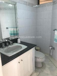 Apartamento de 3 alcobas en venta en Cristales Ii, Cali, 230 m² · foto 2 de 18