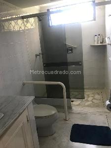 Apartamento de 3 alcobas en venta en Cristales Ii, Cali, 230 m² · foto 9 de 18