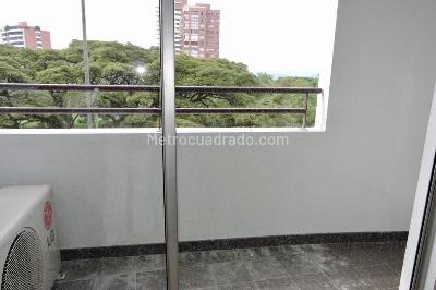 Apartamento en venta en Antejardin, Cali · foto 4 de 10