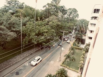 Apartamento en venta en Antejardin, Cali · foto 5 de 10