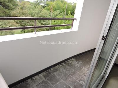 Apartamento en venta en Antejardin, Cali · foto 6 de 10