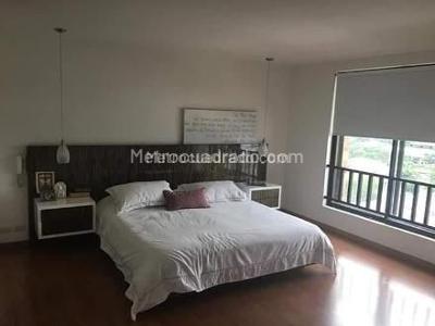 Apartamento de 2 alcobas en venta en Ciudad Jardin, Cali, 170 m² · foto 19 de 20