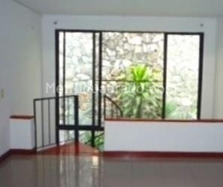 Apartamento en Arriendo, SANTA TERESITA, Cali