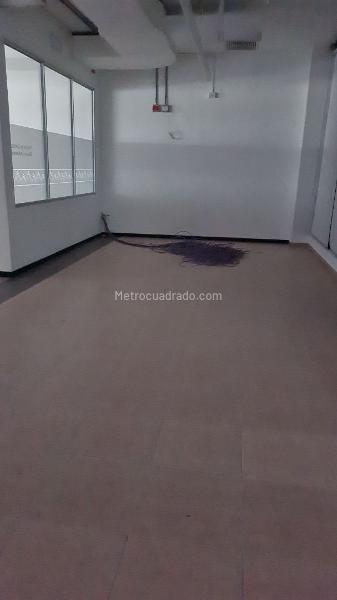 Oficina en Arriendo, CAMBULOS   AUTOPISTA SUR ORIENTAL CARRERA 39, Cali - Więcej
