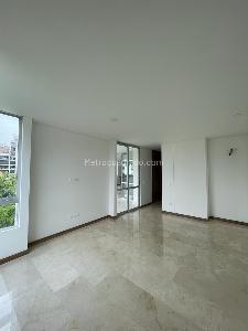 Apartamento de 3 alcobas en venta en Santa Rita, Cali, 218 m² · foto 15 de 16