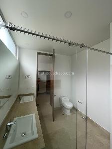 Apartamento de 3 alcobas en venta en Santa Rita, Cali, 218 m² · foto 16 de 16