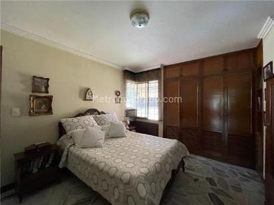 Apartamento en venta en La Arboleda, Cali · foto 13 de 18