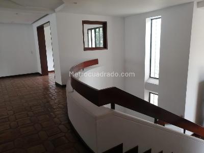 Apartamento de 4 alcobas en venta en Santa Rita, Cali, 400 m² · foto 4 de 19