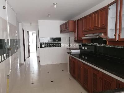 Apartamento de 4 alcobas en venta en Santa Rita, Cali, 400 m² · foto 7 de 19