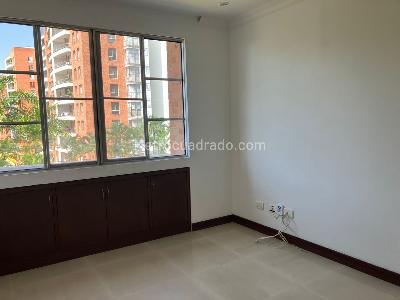 Apartamento de 3 alcobas en venta en Altos De Cristales, Cali, 140 m² · foto 12 de 20