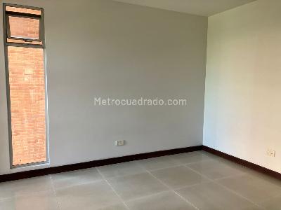 Apartamento de 3 alcobas en venta en Altos De Cristales, Cali, 140 m² · foto 15 de 20