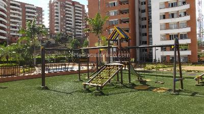 Apartamento de 3 alcobas en venta en Altos De Cristales, Cali, 140 m² · foto 18 de 20