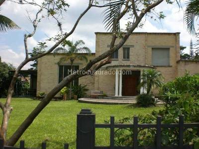 Casa de 3 alcobas en venta en Parcelacion Chorro De Plata, Cali, 339 m² · foto 1 de 20