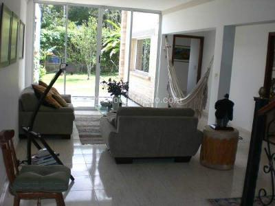 Casa de 3 alcobas en venta en Parcelacion Chorro De Plata, Cali, 339 m² · foto 8 de 20