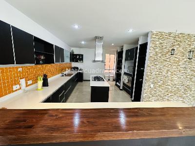 Apartamento de 3 alcobas en venta en Cali Normandia, Cali, 274 m² · foto 3 de 20
