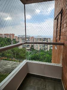 Apartamento de 3 alcobas en venta en Cerro Cristales, Cali, 140 m² · foto 12 de 20
