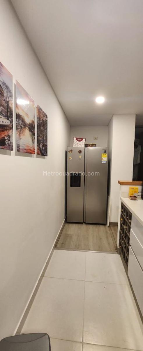 Apartamento de 3 habitaciones en venta en Cerro Cristales, Cali — imagen 1 de 20