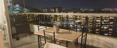 Apartamento de 3 alcobas en venta en Cerro Cristales, Cali, 140 m² · foto 3 de 20