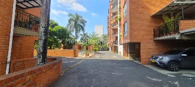 Apartamento de 3 alcobas en venta en San Fernando, Cali, 109 m² · foto 13 de 18