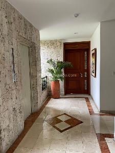 Apartamento de 3 alcobas en venta en Santa Rita, Cali, 215 m² · foto 2 de 20