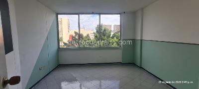 Apartamento en venta en Granada, Cali · foto 5 de 18