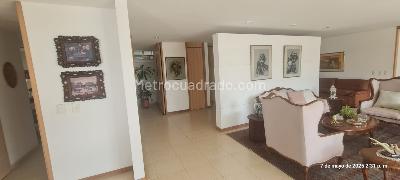 Apartamento de 3 alcobas en venta en Bellavista, Cali, 205 m² · foto 20 de 20