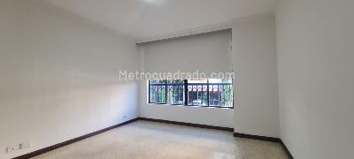 Apartamento de 1 alcoba en venta en Antejardin, Cali, 35 m² · foto 5 de 8