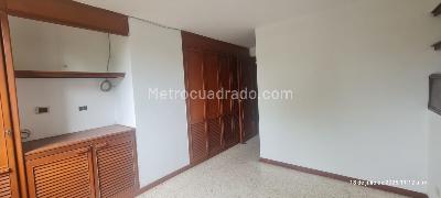 Apartamento de 3 alcobas en venta en Portal De La Flora Ii, Cali, 98 m² · foto 11 de 18