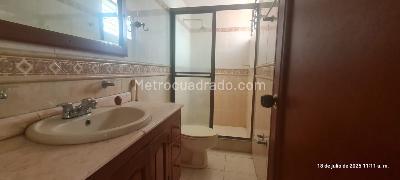 Apartamento de 3 alcobas en venta en Portal De La Flora Ii, Cali, 98 m² · foto 12 de 18