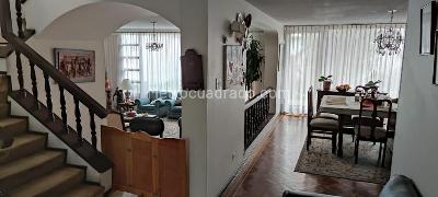 Casa de 5 alcobas en venta en Chico Navarra, Bogotá, 454 m² · foto 13 de 20