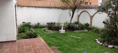 Casa de 5 alcobas en venta en Chico Navarra, Bogotá, 454 m² · foto 18 de 20