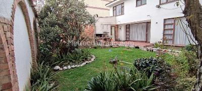 Casa de 5 alcobas en venta en Chico Navarra, Bogotá, 454 m² · foto 4 de 20