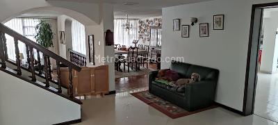 Casa de 5 alcobas en venta en Chico Navarra, Bogotá, 454 m² · foto 10 de 20