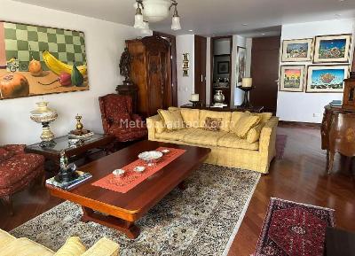 Apartamento en venta en Las Rosales, Bogotá · foto 2 de 18