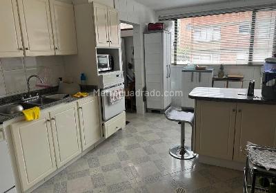 Apartamento en venta en Las Rosales, Bogotá · foto 4 de 18