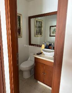 Apartamento en venta en Las Rosales, Bogotá · foto 8 de 18