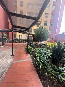 Apartamento de 3 alcobas en venta en San Miguel Modelo Norte, Bogotá, 57 m² · foto 3 de 17