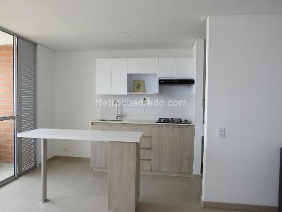 Apartamento de 2 alcobas en venta en Loma De San Jose, Sabaneta, 56 m² · foto 8 de 20