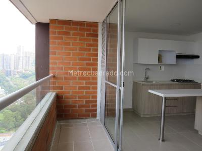Apartamento de 2 alcobas en venta en Loma De San Jose, Sabaneta, 56 m² · foto 13 de 20