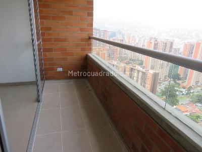 Apartamento de 2 alcobas en venta en Loma De San Jose, Sabaneta, 56 m² · foto 15 de 20