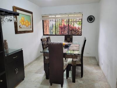 Casa de 5 alcobas en venta en La Castellana, Medellín, 362 m² · foto 4 de 20