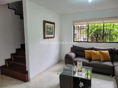 Casa de 5 alcobas en venta en La Castellana, Medellín, 362 m² · foto 8 de 20