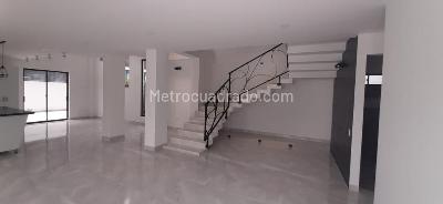 Casa de 4 alcobas en venta en Rionegro, Rionegro, 300 m² · foto 5 de 10