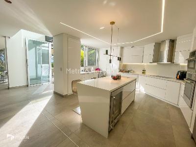 Casa de 4 alcobas en venta en Las Palmas, Medellín, 700 m² · foto 4 de 20