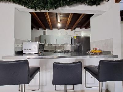 Apartamento de 3 alcobas en venta en Prado, Medellín, 148 m² · foto 2 de 20