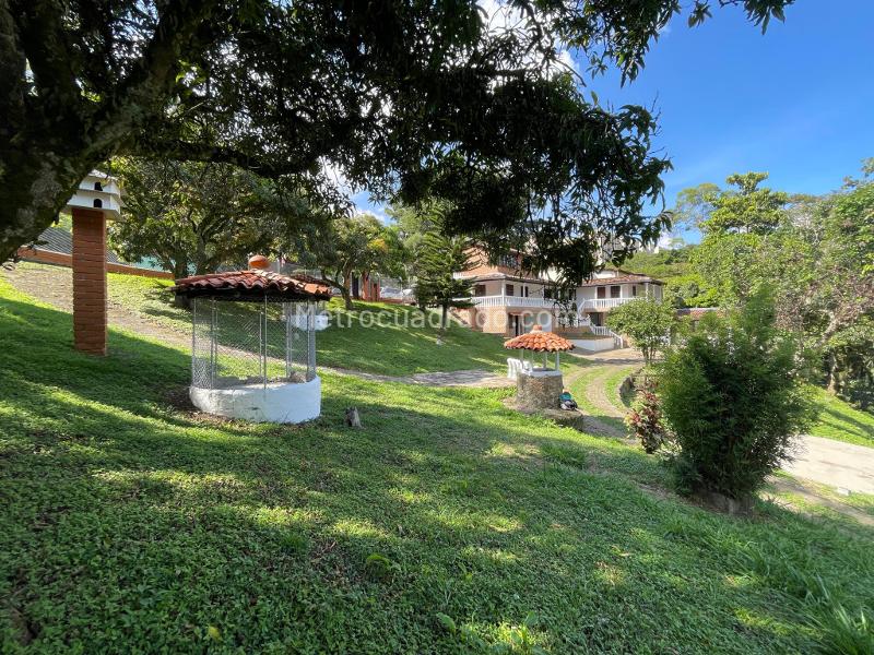 Imponente Casa Campestre en Robledo - 6