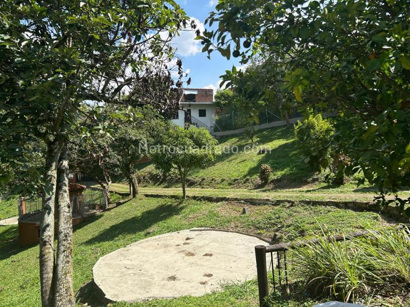 Imponente Casa Campestre en Robledo - 7