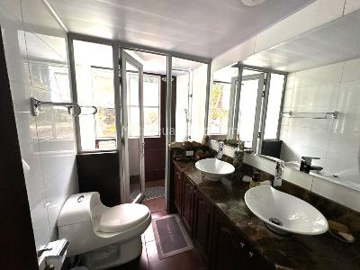 Apartamento de 4 alcobas en venta en San Lucas, Medellín, 145 m² · foto 3 de 11